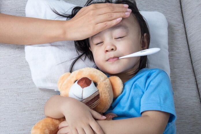 Chinese children are getting sick with pneumonia.