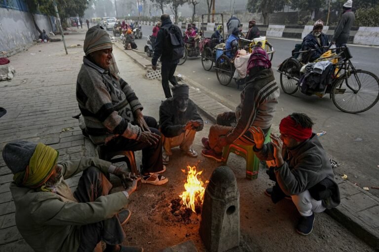 Delhi Anticipates Prolonged Cold Wave and Dense Fog in the Next 6 Days.