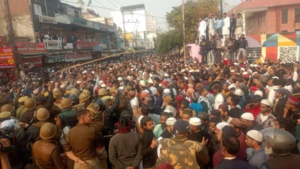 Maulana Tauqeer Raza Detained by Police, Supporters Stage Protest - High Alert in Bareilly.